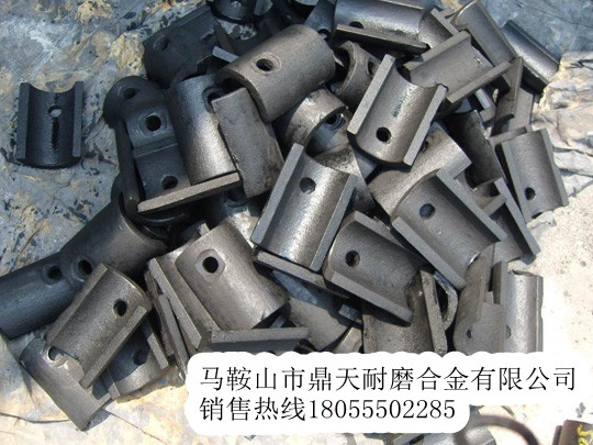 馬鞍山廠家供應鎮(zhèn)江華晨華通75攤鋪機配件，優(yōu)質(zhì)葉輪、履帶板